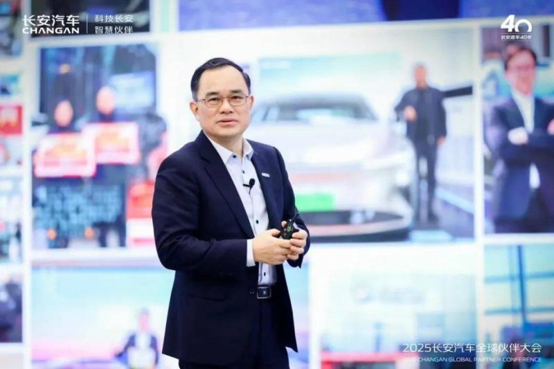 PE快要把日本买光了：贝恩资本收购Mash；软银收购崇光百货...
